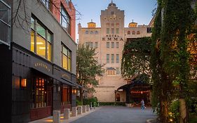 Hotel Emma At Pearl On The Riverwalk